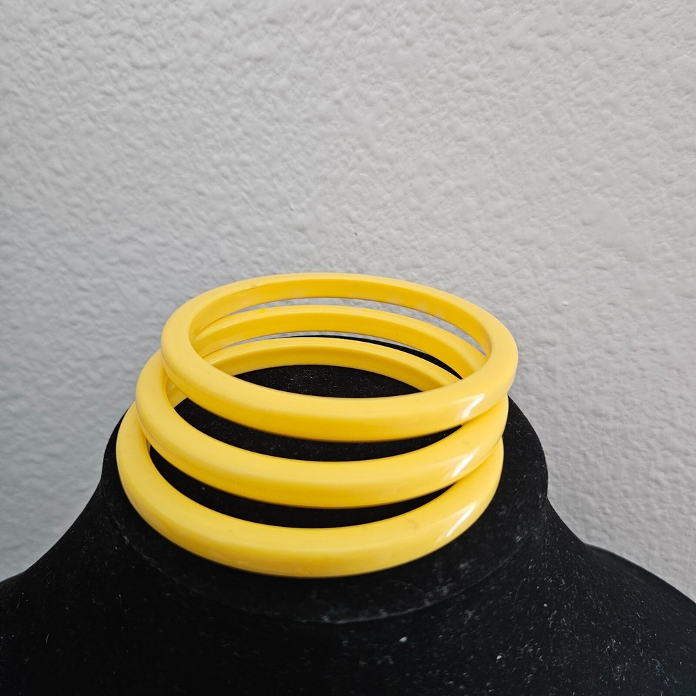 Vintage '30s Set of 3 Butterscotch Yellow Bakelite Stackable Bangles